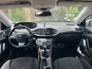 Peugeot 308 2016 Blanc