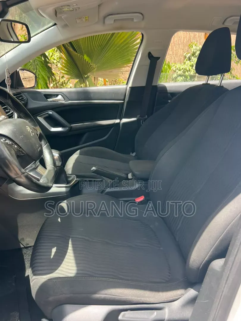 Peugeot 308 2016 Blanc