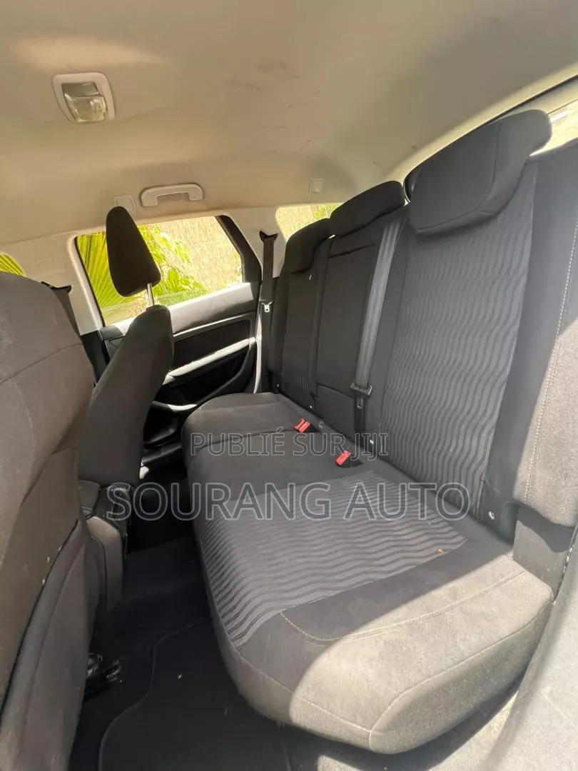 Peugeot 308 2016 Blanc