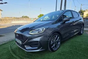 Ford Fiesta 2022 Gris