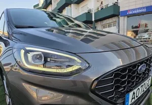 Ford Fiesta 2022 Gris