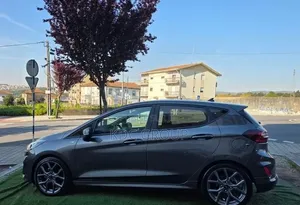 Ford Fiesta 2022 Gris