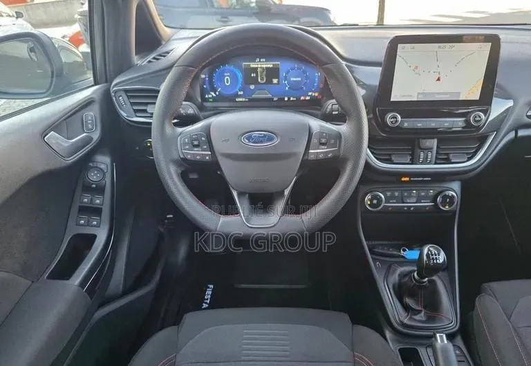 Ford Fiesta 2022 Gris