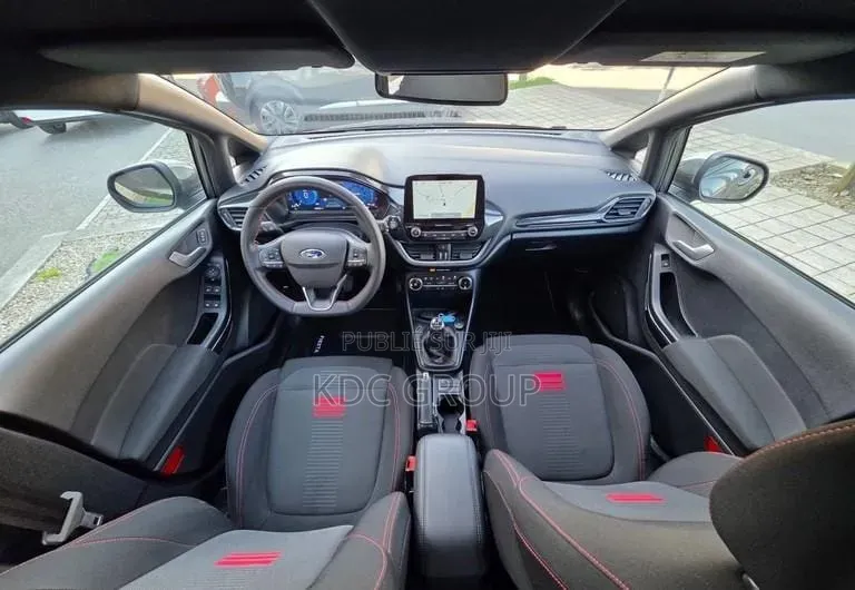 Ford Fiesta 2022 Gris
