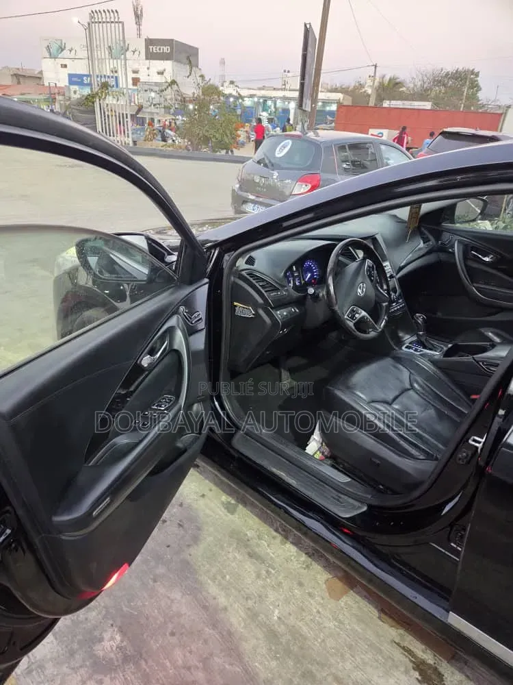 Hyundai Grandeur 2017 Noir Mat