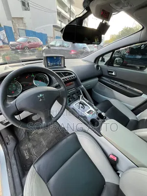 Peugeot 3008 2015 Gris