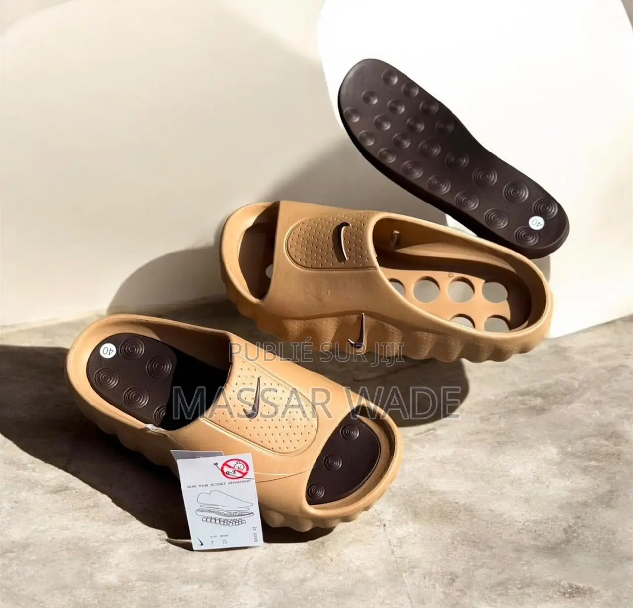 Nike Mind 001