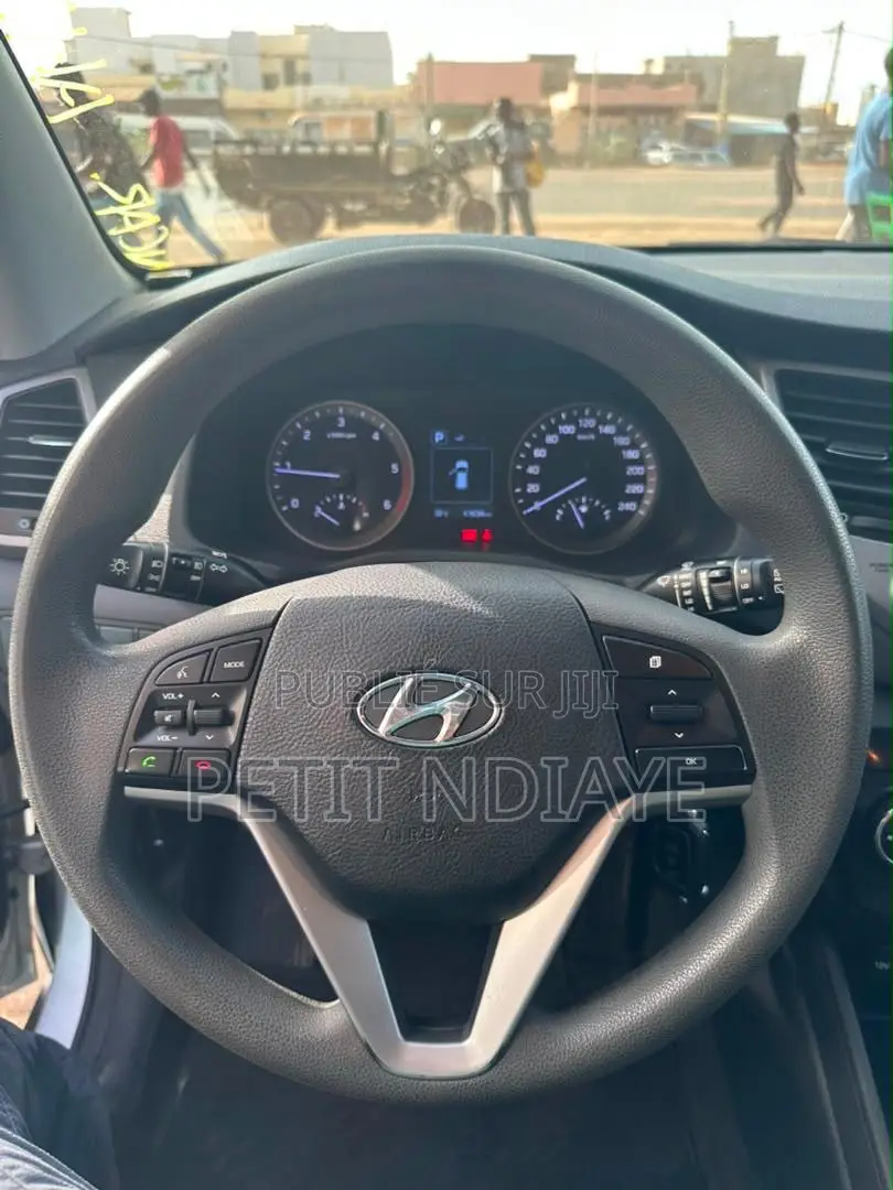 Hyundai Tucson 2017 Gris