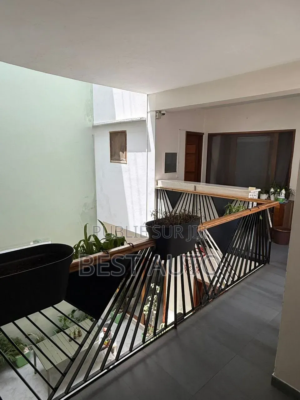 5chbre Maison dans Patte d'Oie à Vendre