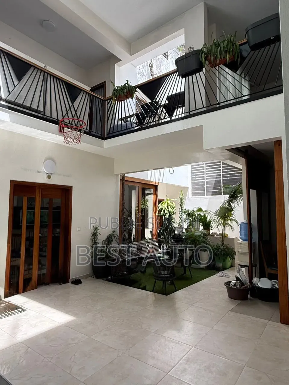 5chbre Maison dans Patte d'Oie à Vendre