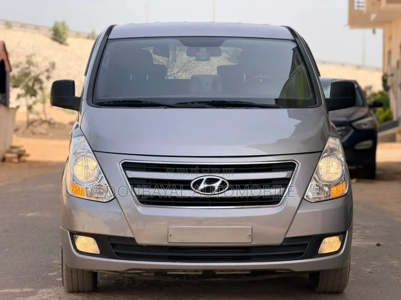 Hyundai Satellite 2017 Gris