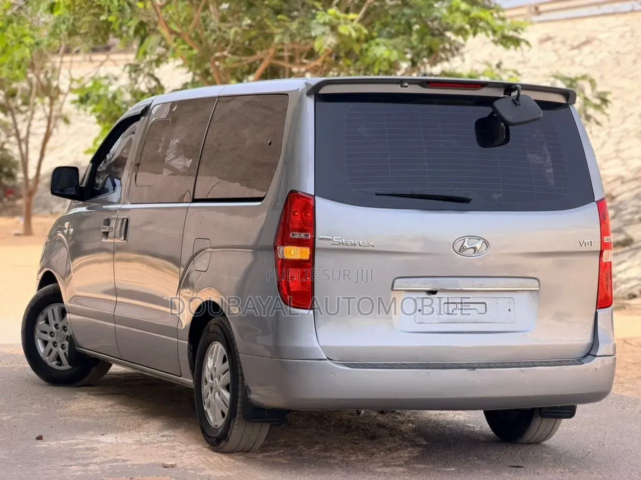 Hyundai Satellite 2017 Gris