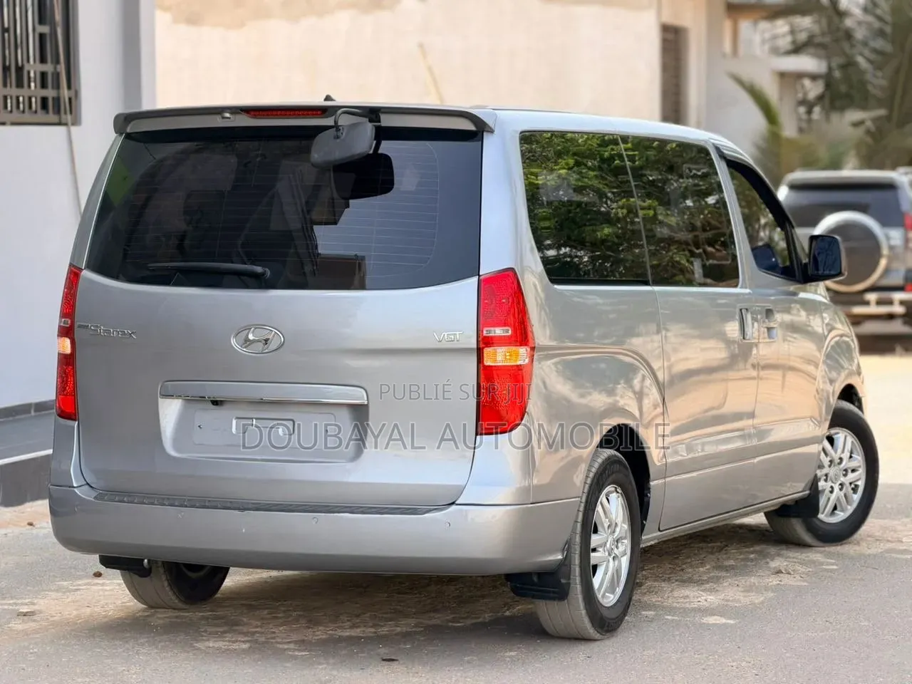 Hyundai Satellite 2017 Gris