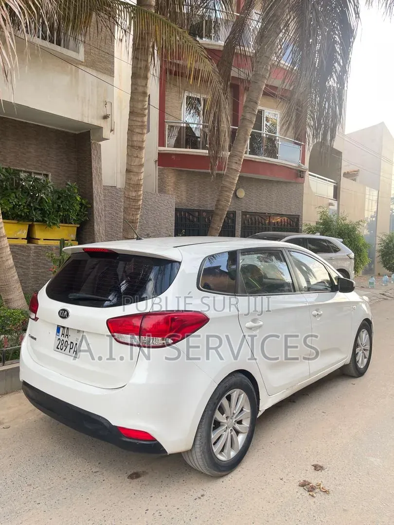 Kia Carens 2016 Blanc