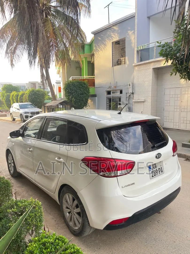 Kia Carens 2016 Blanc