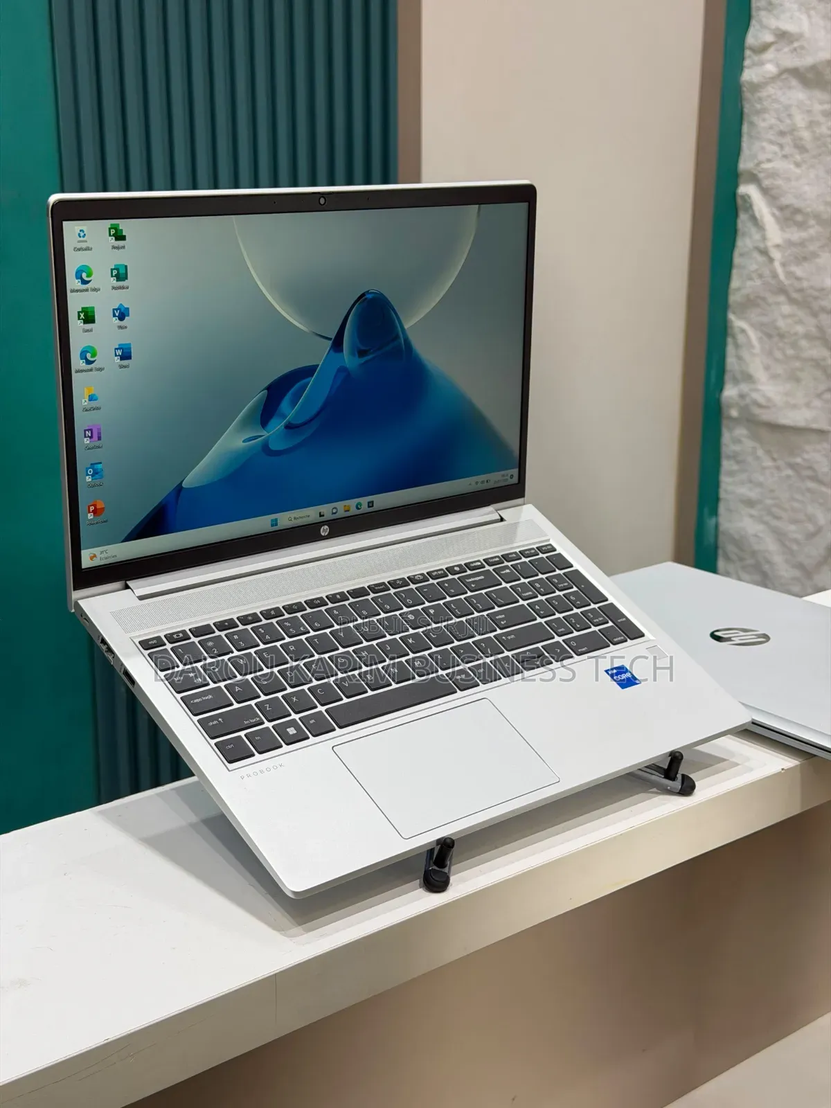 Nouveau Ordinateur portable HP ProBook 450 16GB Intel Core i5 SSD 512GB