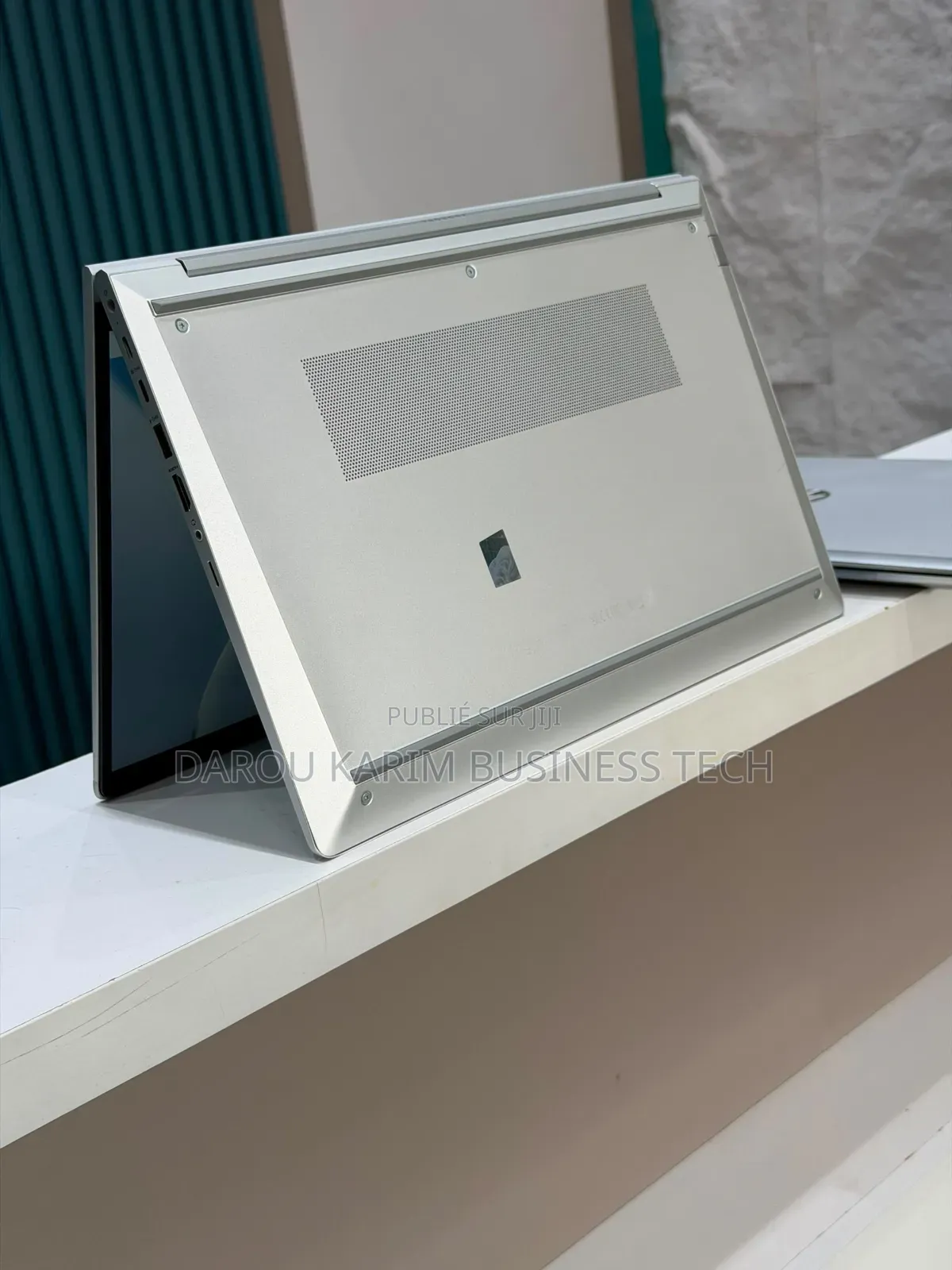Nouveau Ordinateur portable HP ProBook 450 16GB Intel Core i5 SSD 512GB