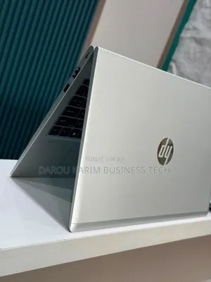 Nouveau Ordinateur portable HP ProBook 450 16GB Intel Core i5 SSD 512GB