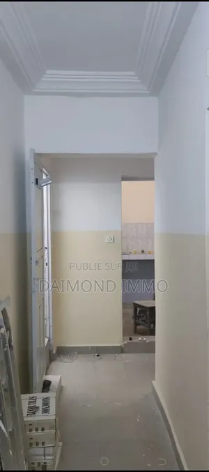 1chbre Appartement dans Daimond Immo, Parcelles Assainies à Louer