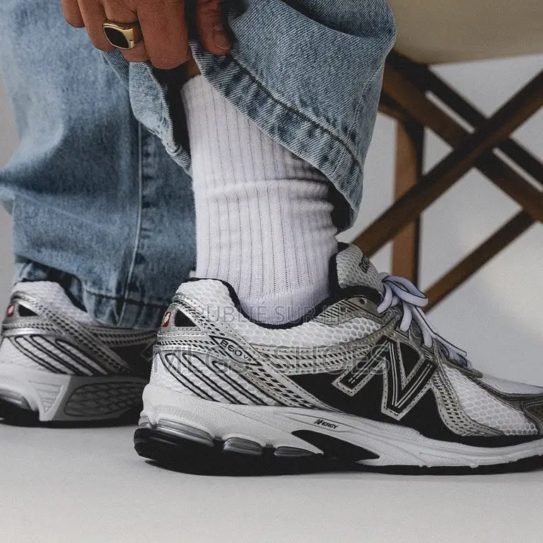 Newbalence 530 Disponible Pointure 37 a 44 Prix 11.000f