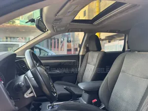Mitsubishi Outlander 2016 Marron
