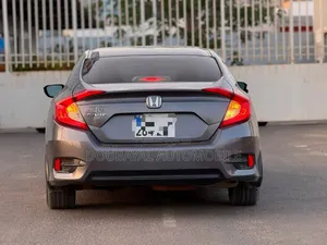 Honda Civic 2018 Marron