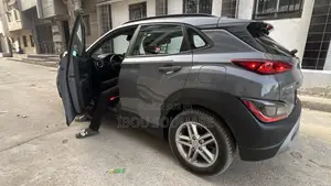 Hyundai Kona SE 2022 Gris