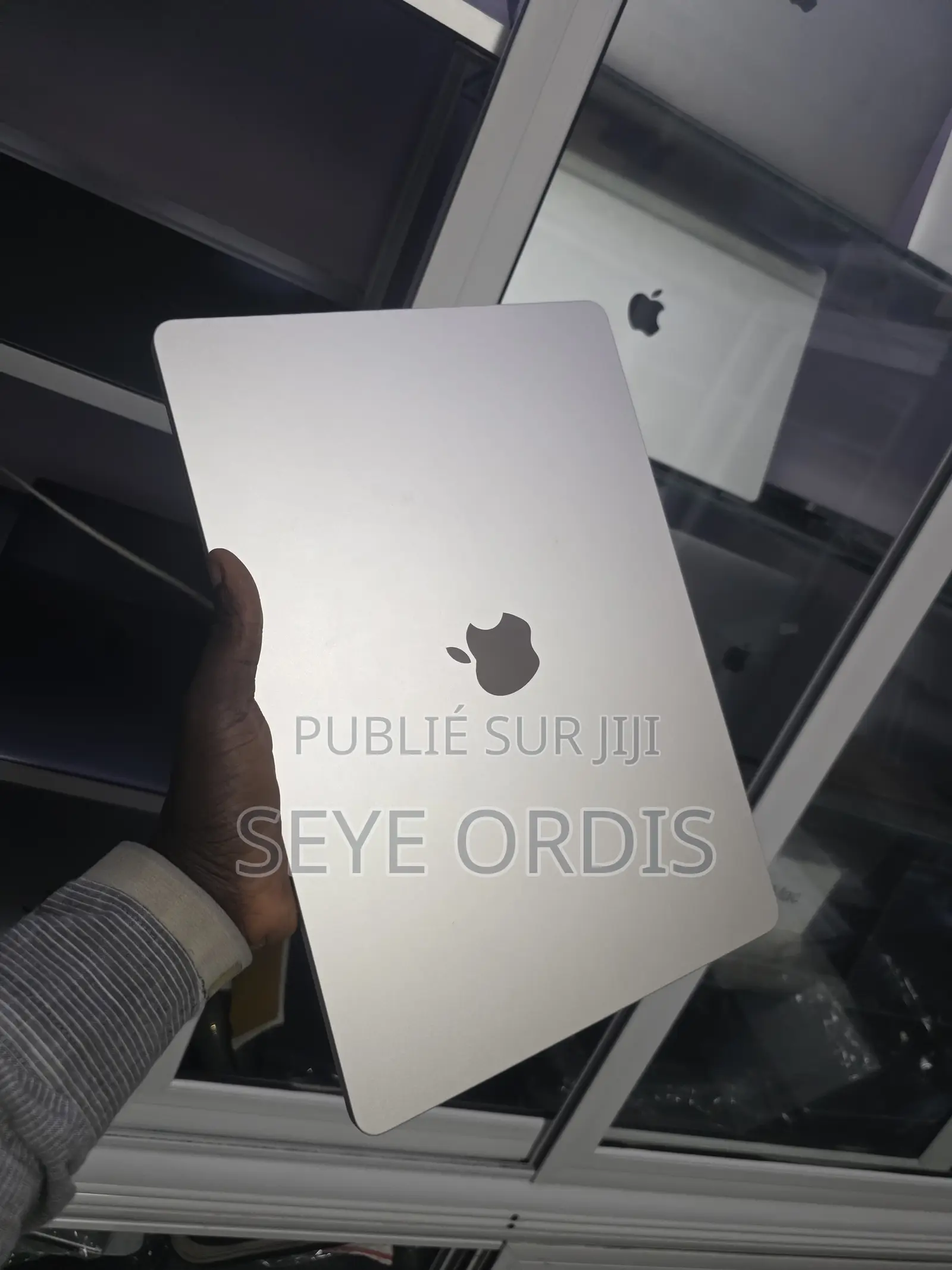 Nouveau Apple MacBook Air 2026 M5 16GB Apple M5 SSD 500GB