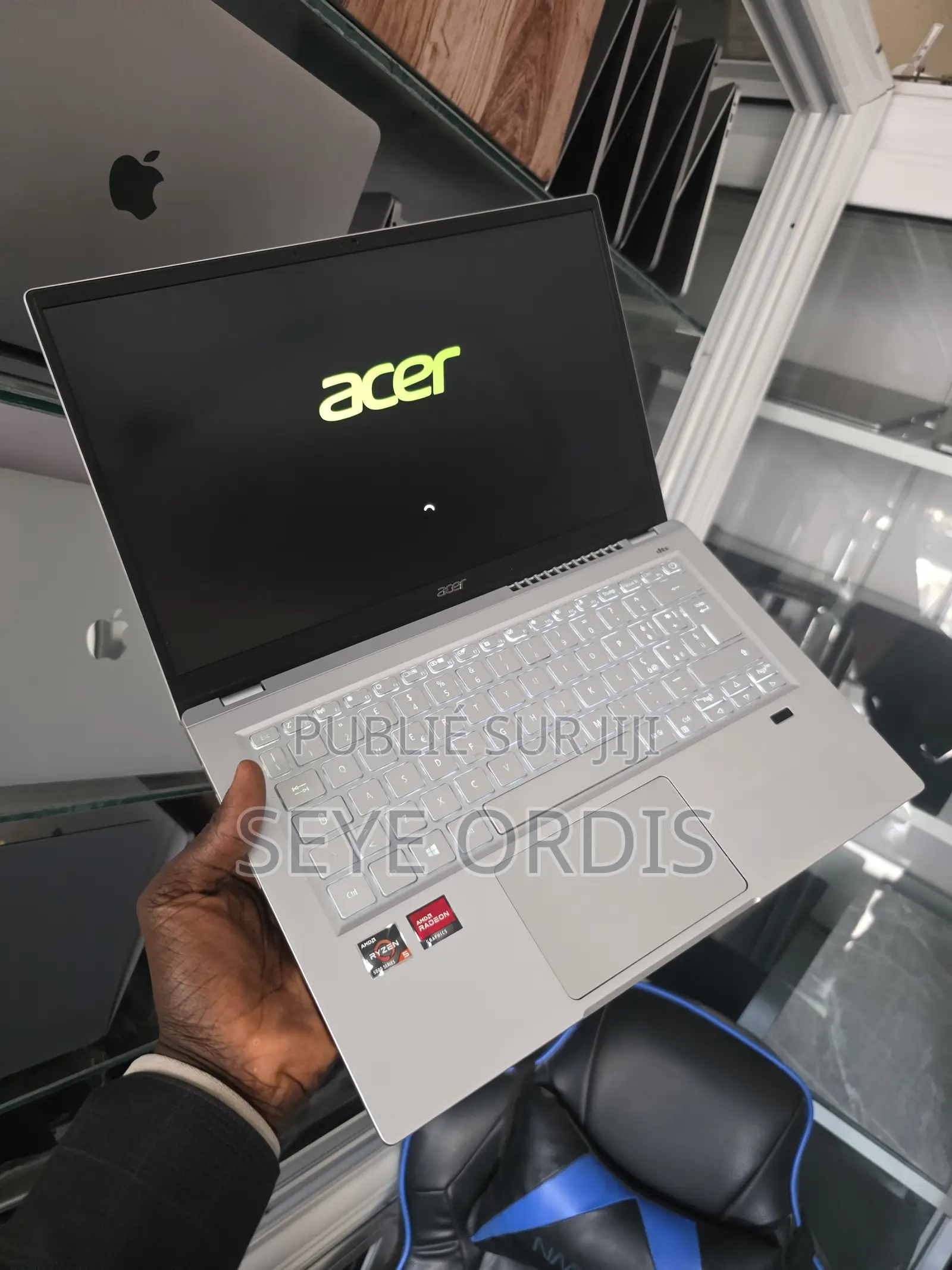 Ordinateur portable Acer Swift 3 8GB AMD Ryzen 5 SSD 500GB