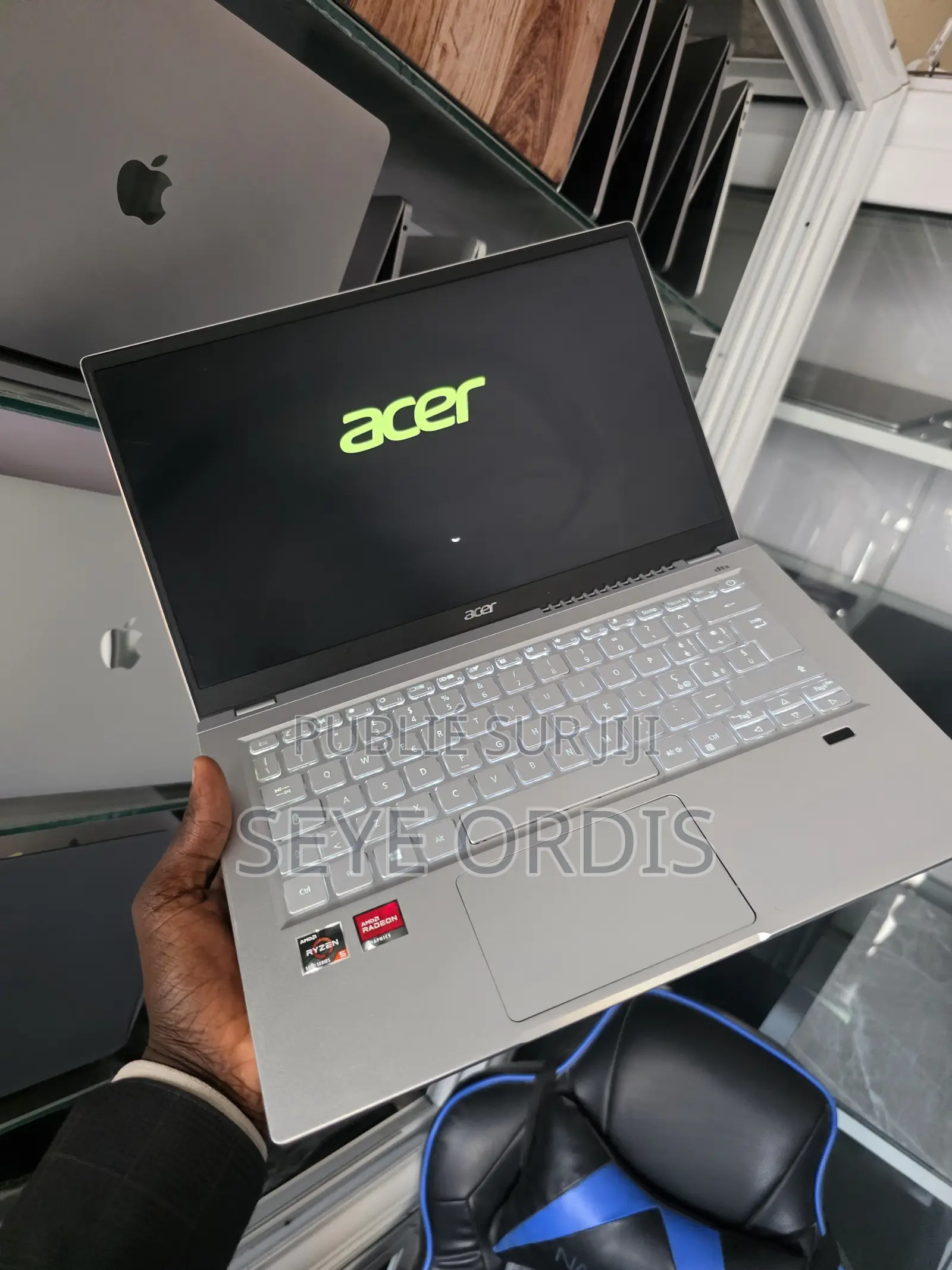 Ordinateur portable Acer Swift 3 8GB AMD Ryzen 5 SSD 500GB
