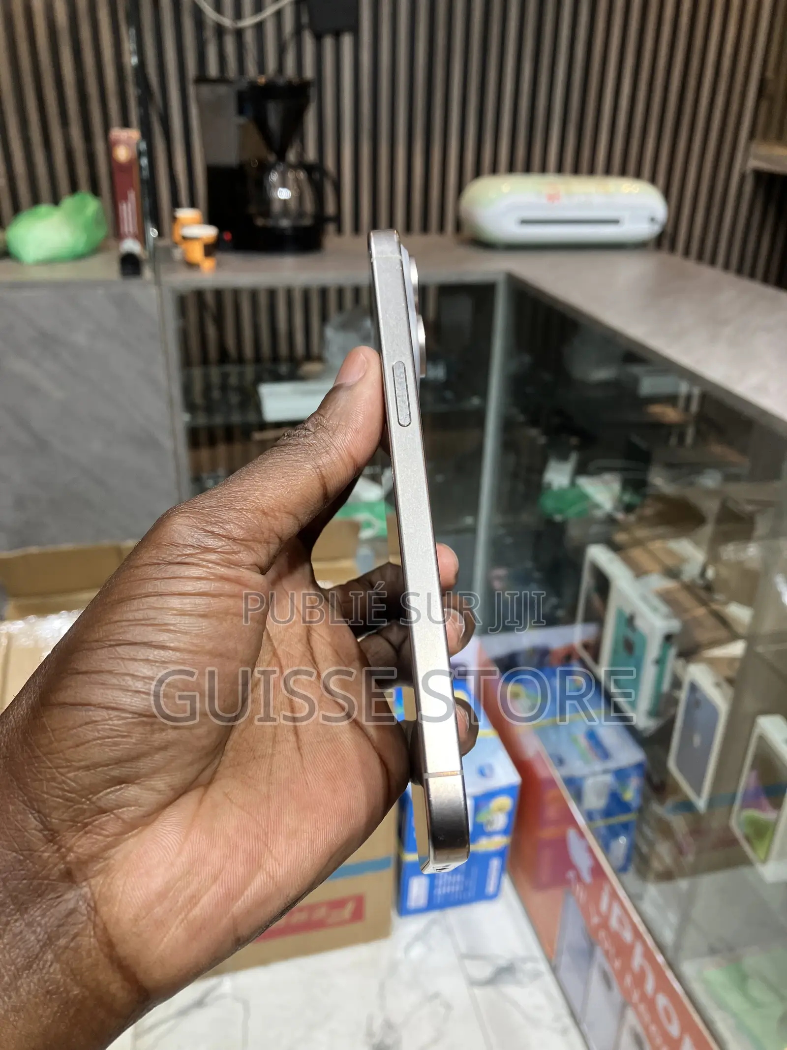 Apple iPhone 15 Pro Max 1 TB Doré