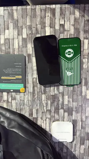 Nouveau Apple iPhone 15 Pro 128 GB Noir