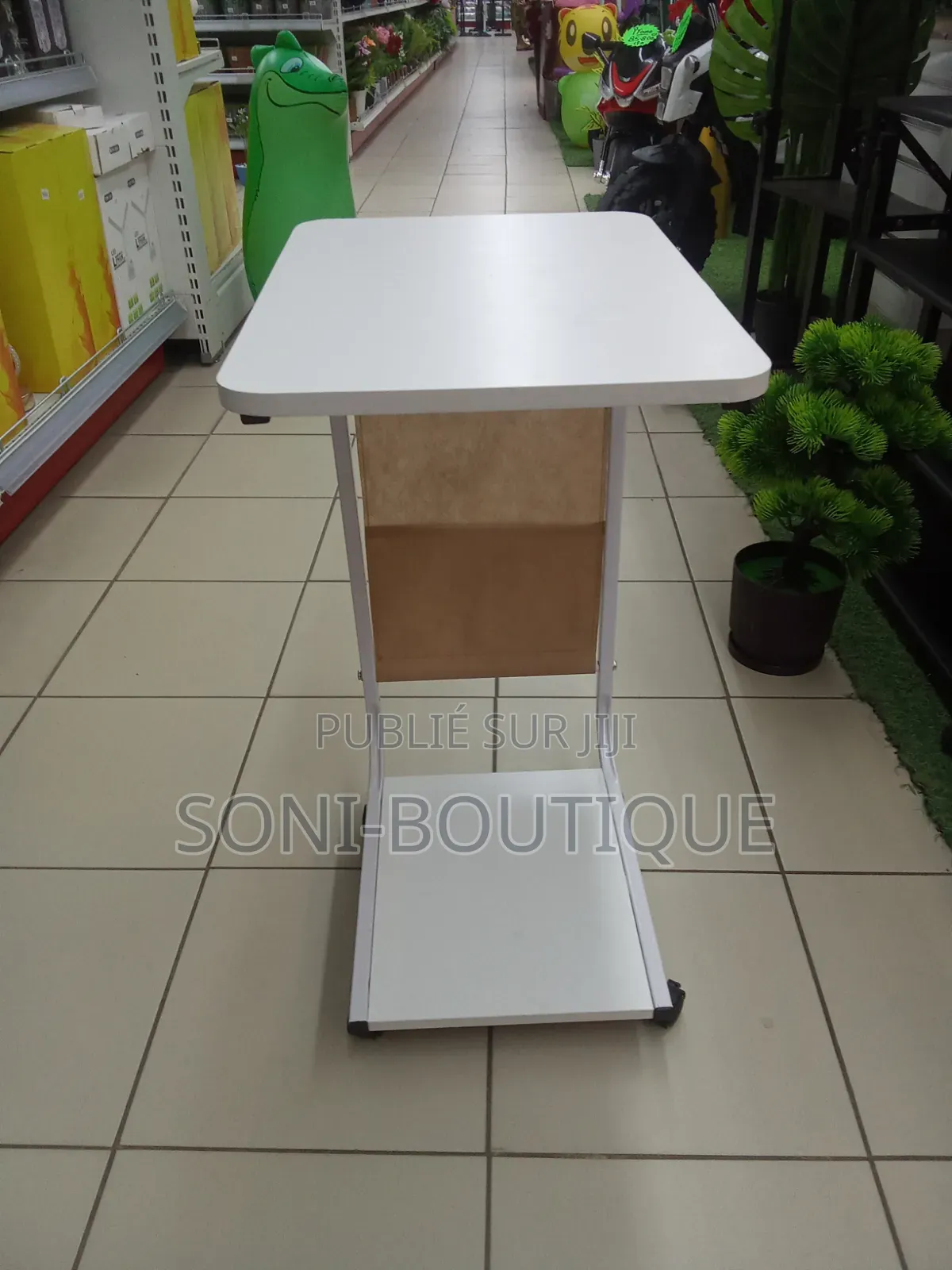 Table De Coin Ou À Manger Personnelle