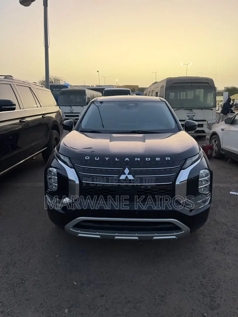 Mitsubishi Outlander 2022 Noir