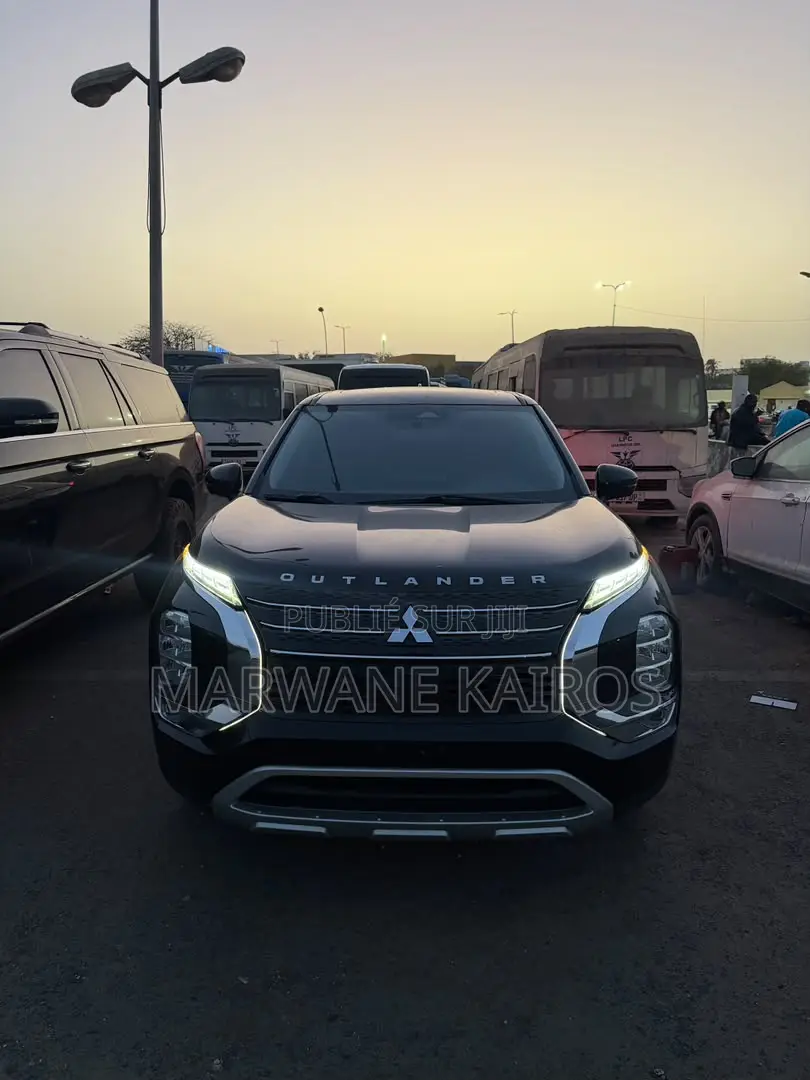 Mitsubishi Outlander 2022 Noir