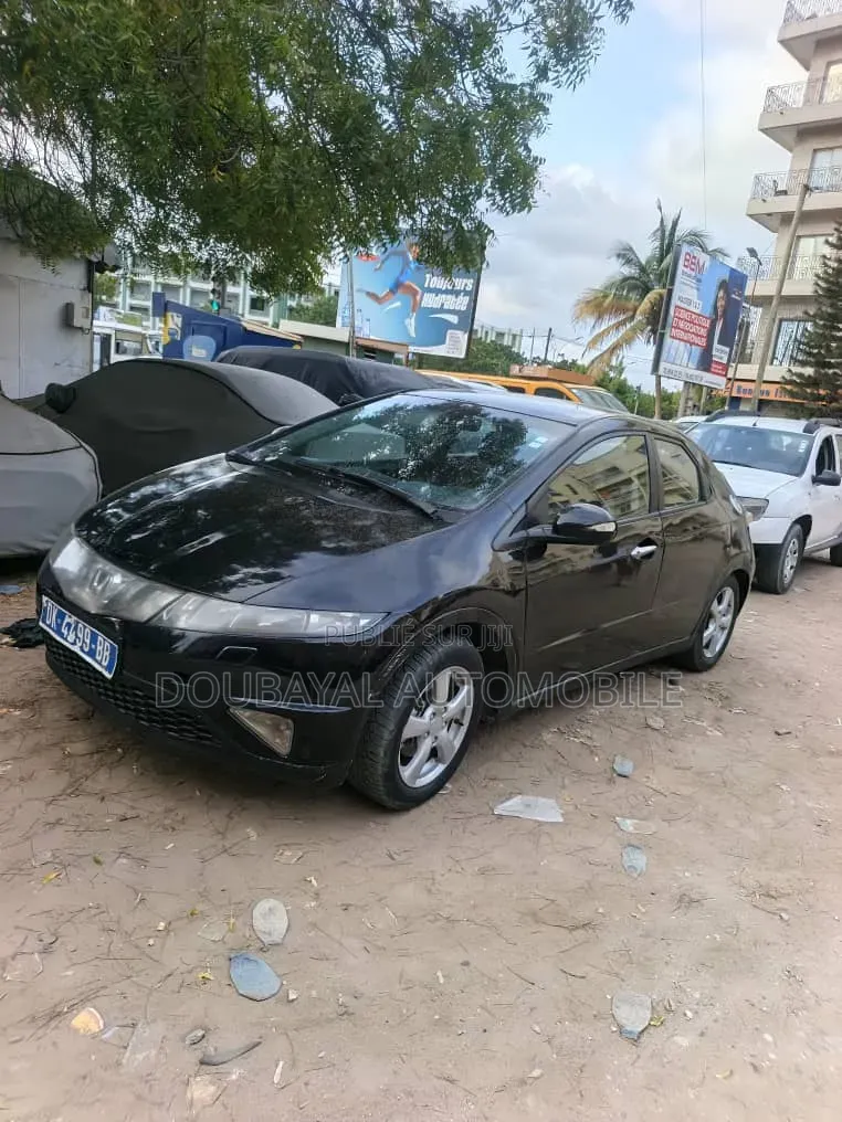 Honda Civic 2010 Noir Mat