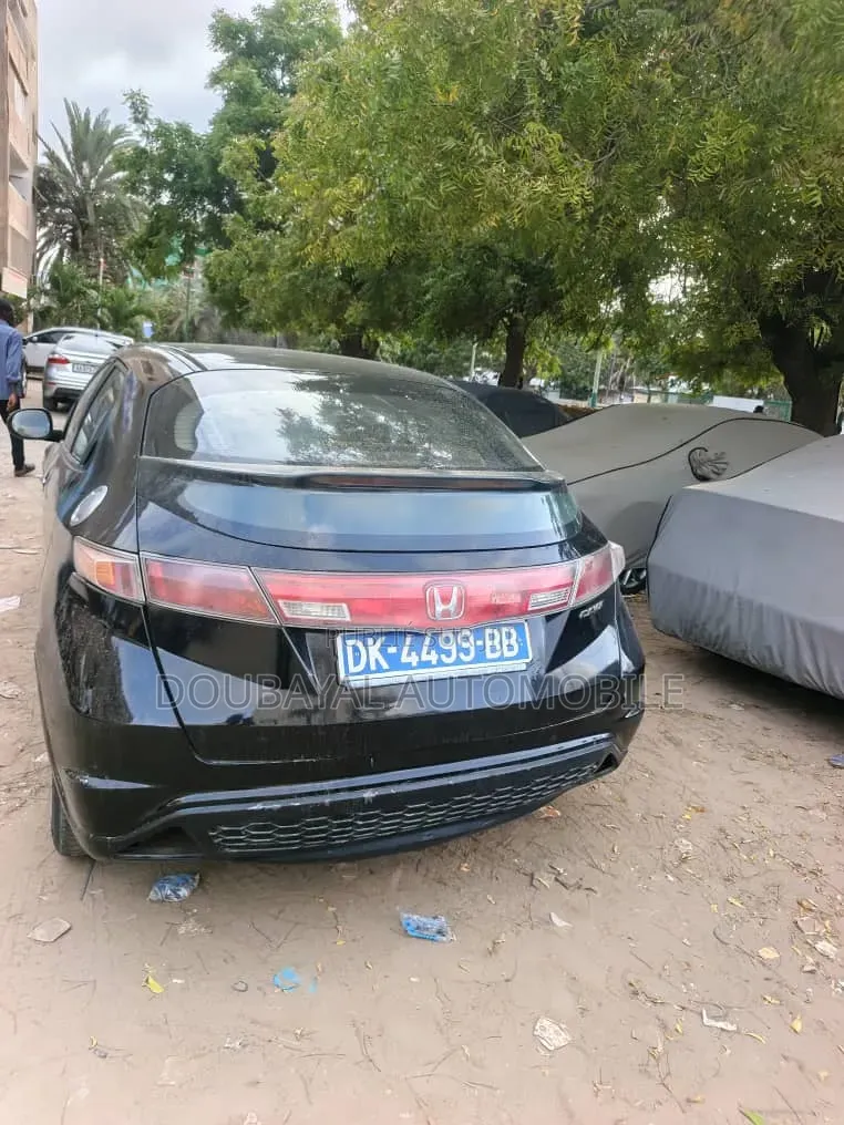 Honda Civic 2010 Noir Mat