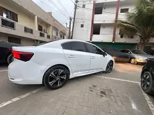 Toyota Avensis 2017 Blanc