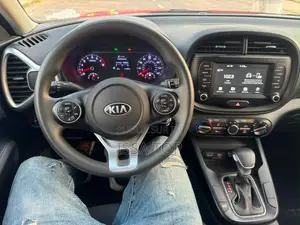 Kia Âme 2021 Rouge