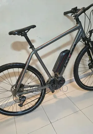 Autre 2022 Gris