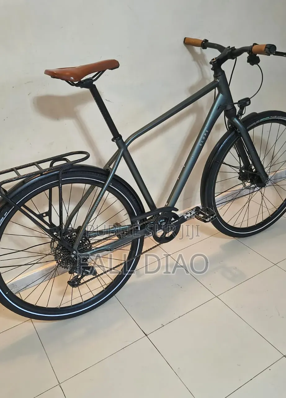 Autre 2022 Gris