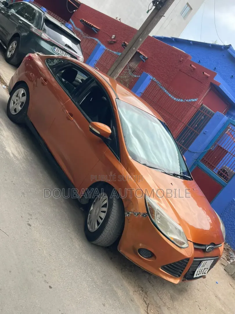 Ford Focus 2014 Orange