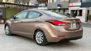 Hyundai Elantra 2016 Marron