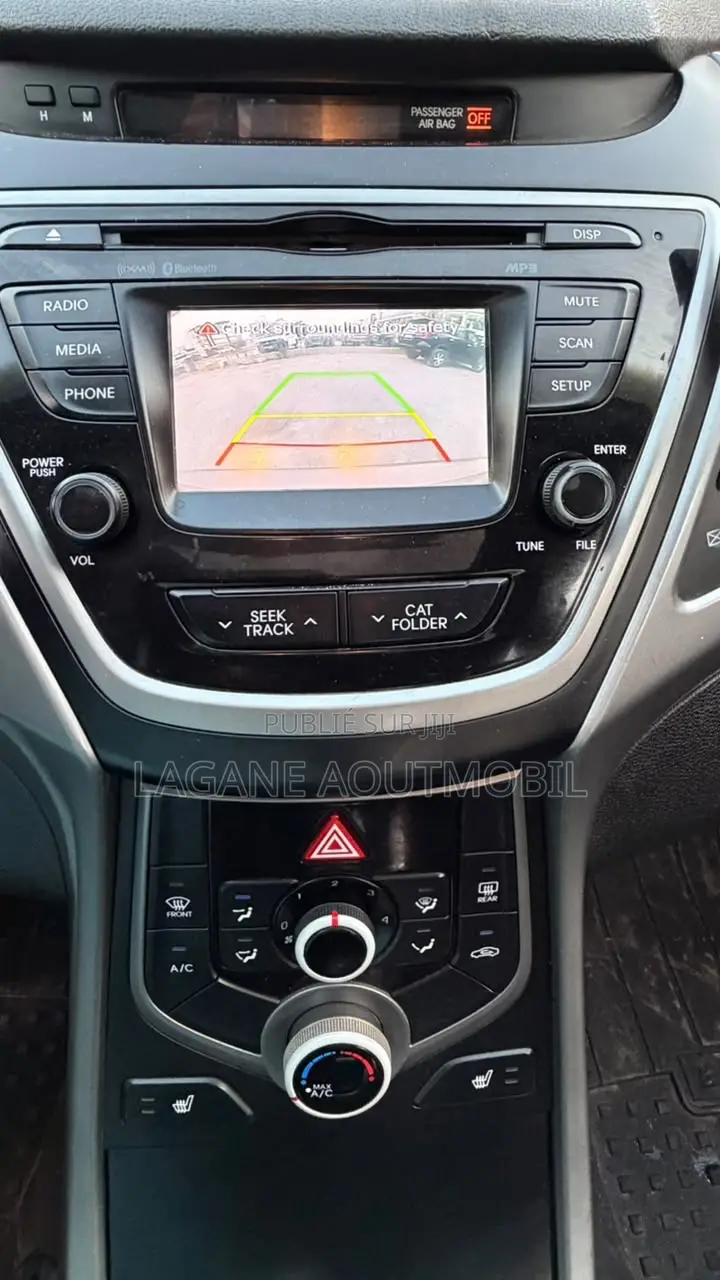 Hyundai Elantra 2016 Marron
