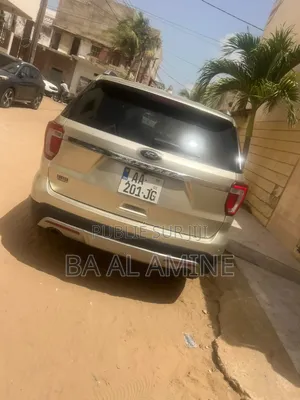 Ford Explorer 2017 Gris