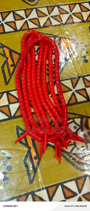 Collier Nigérians