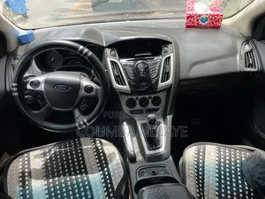 Ford Focus 2013 Noir Mat