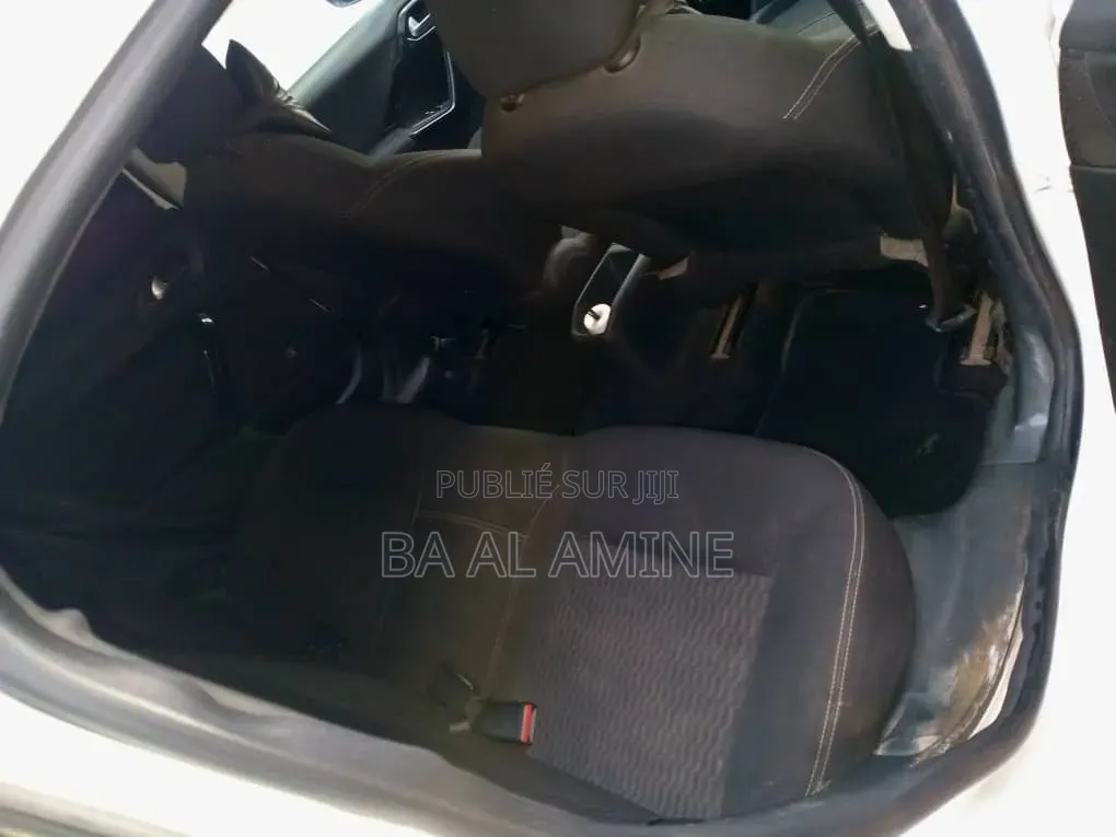 Peugeot 208 2018 Blanc