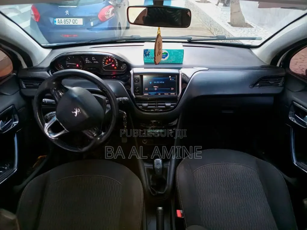 Peugeot 208 2018 Blanc