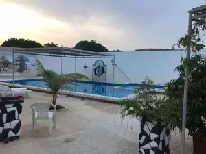 Meublé 7chbre Villa dans Saly, Thiès Sud à Vendre